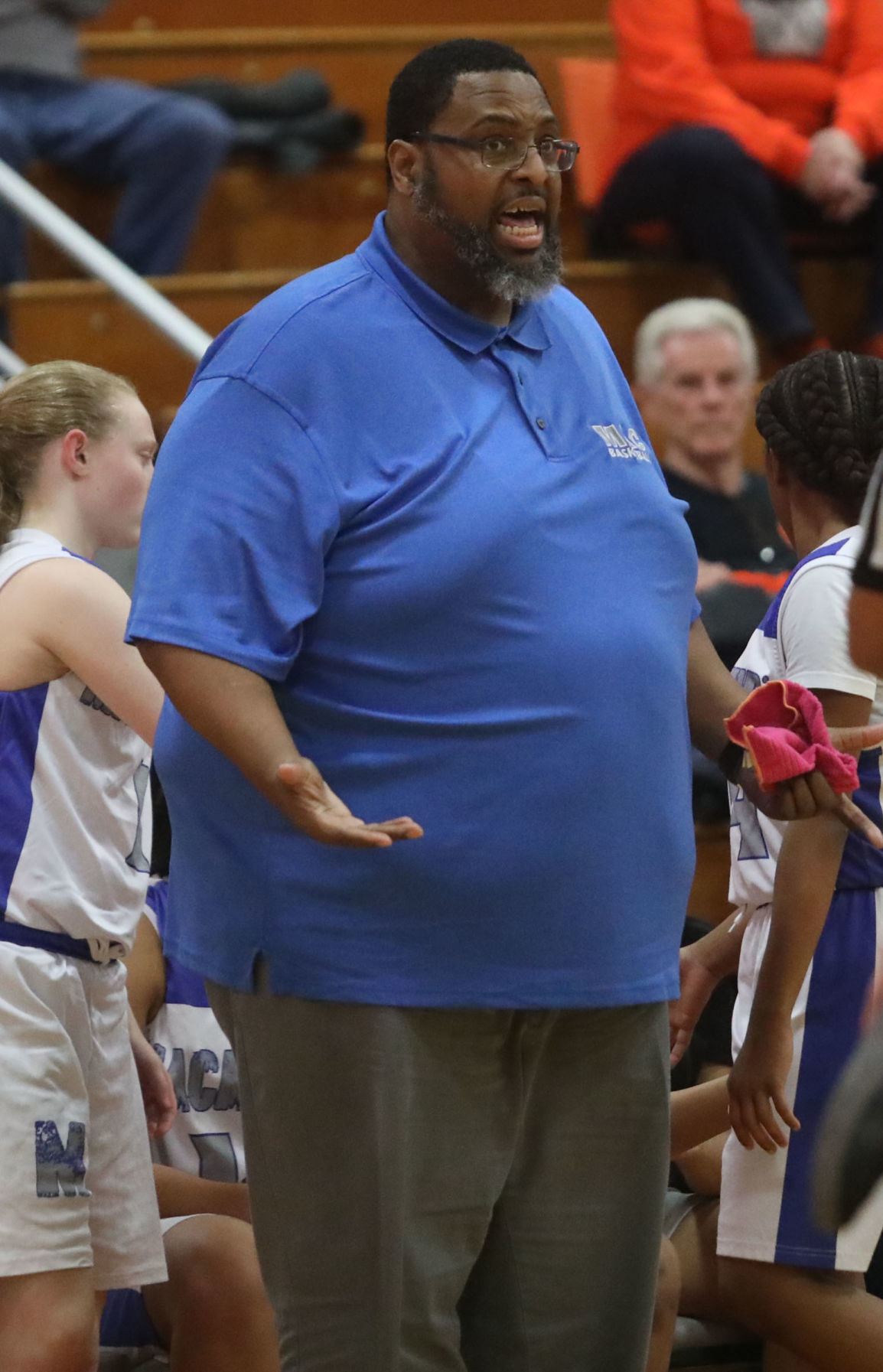MacArthur vs Paris girls basketball 8 2.14.19.jpg